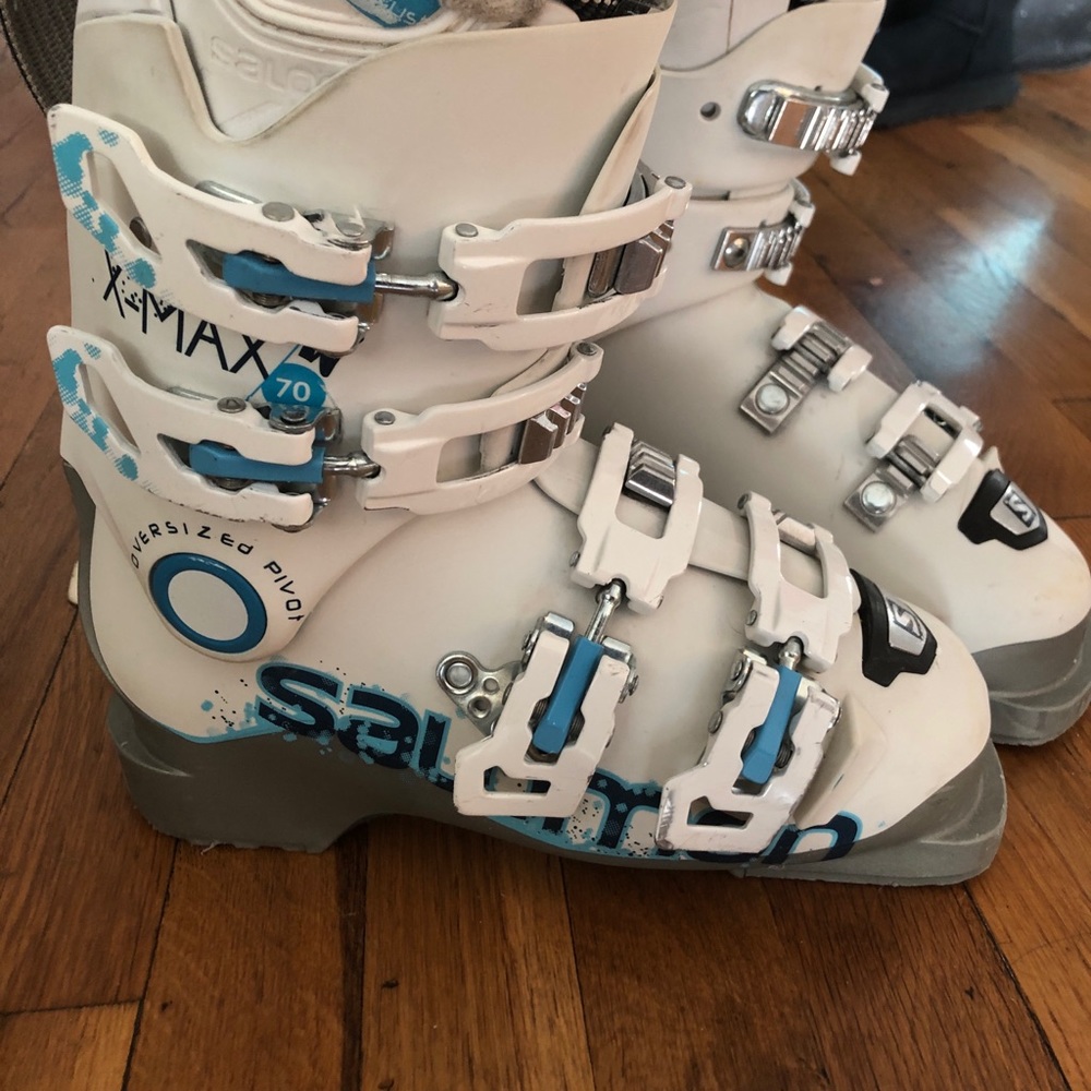 Salomon Women’s White Ski Boots X-Max